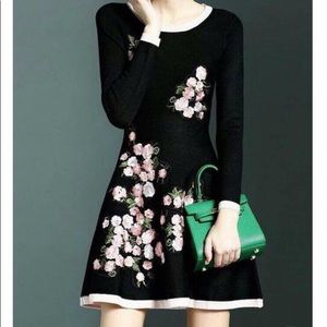 New long sleeves dress
